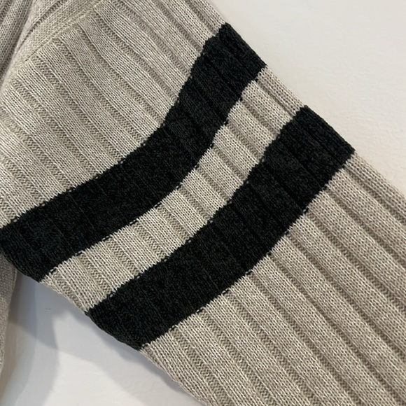 Men’s V Neck Sweater Genuine Sonoma Jean Company - Picture 2 of 4